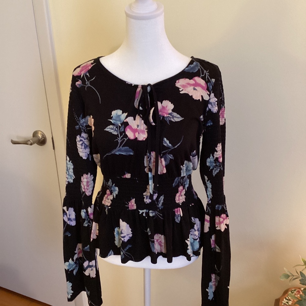 American Rag size S long sleeve blouse